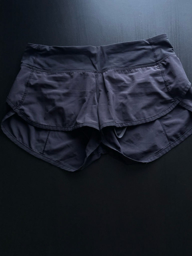 Lululemon Speed Short Low Rise In Black 2.5" - Older Style